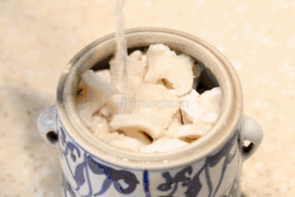 花 生 胡 萝 卜 鸡 脚 花 胶 汤 的做法图解4