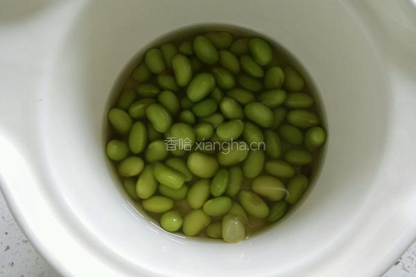 毛豆拌黄瓜的做法图解3