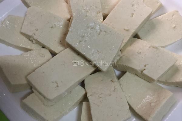皮蛋豆腐的做法图解4