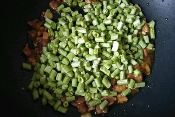 肉丁豆角的做法图解8