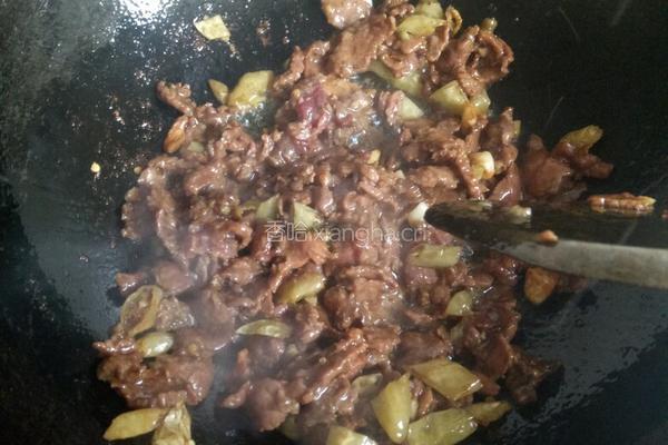 毛豆炒牛肉的做法图解3