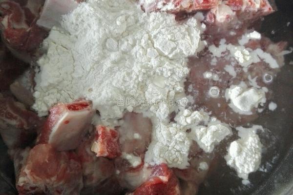 排骨炖豆角的做法图解2