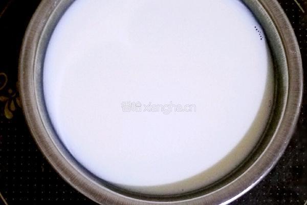 牛奶谷粒玉米片的做法图解4