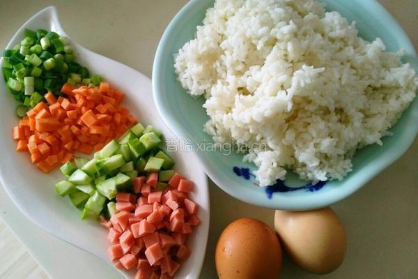 扬州炒饭的做法图解1