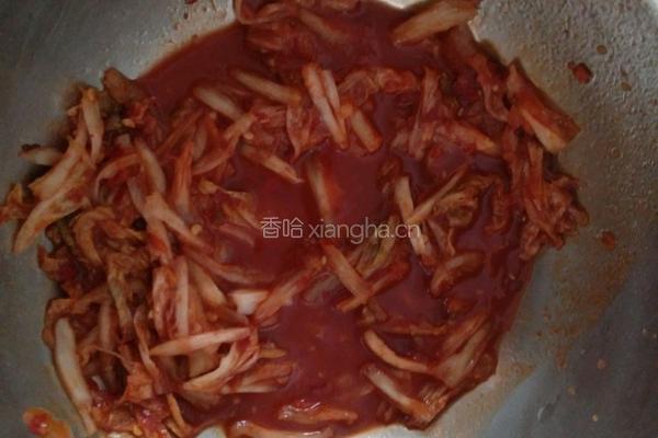 泡菜饼的做法图解2