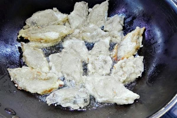 糖醋带鱼的做法图解5
