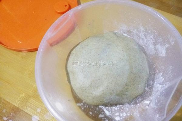 黑麦葡萄干硬欧的做法图解4