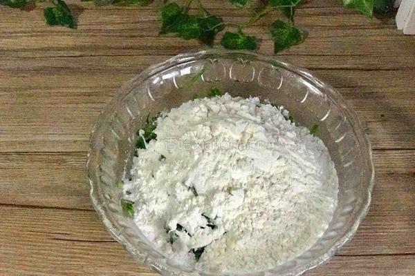 韭菜鸡蛋饼的做法图解3