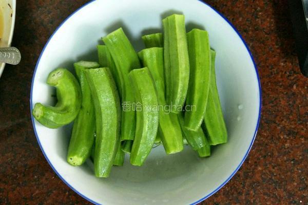 秘制蚝油秋葵的做法图解5