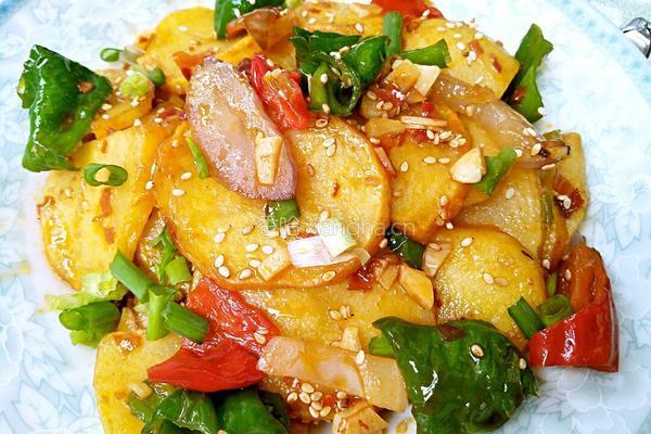 家庭版干锅土豆片的做法图解1