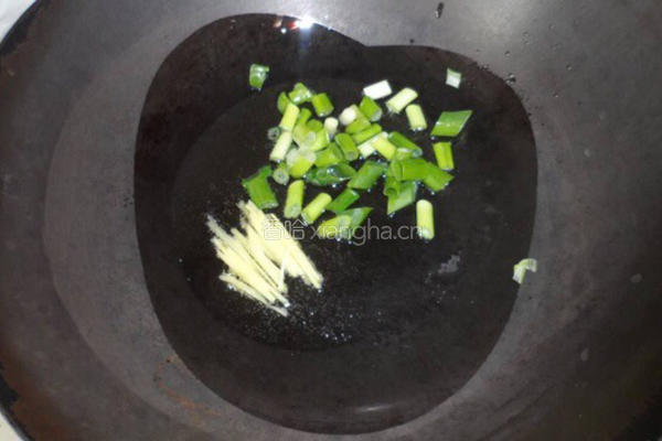 青椒炒韭菜的做法图解3