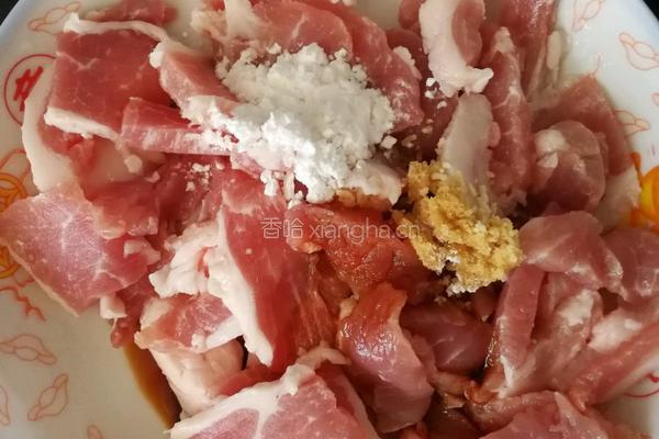 咸菜炒猪肉的做法图解3