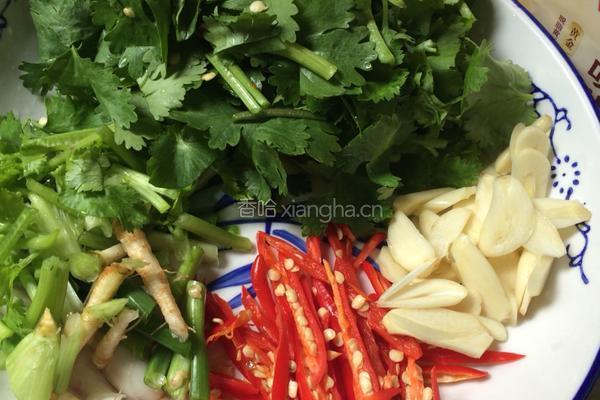爆炒腰花的做法图解1