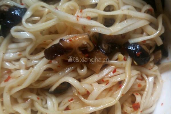 香菇拌面的做法图解10