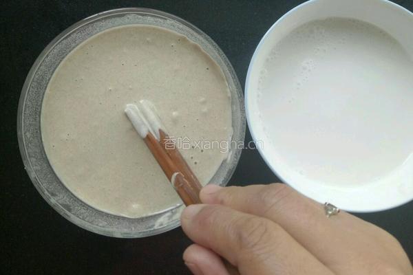 荞麦面搅团的做法图解2