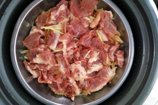 甜梅菜蒸瘦肉的做法图解5