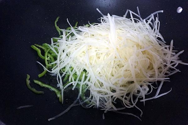 青椒土豆丝的做法图解5