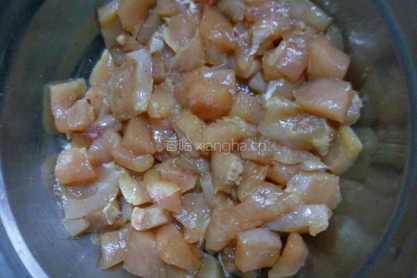 美味的鸡米花(原味和辣味)的做法图解1