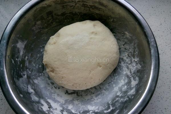 韭菜木耳薄饼的做法图解1