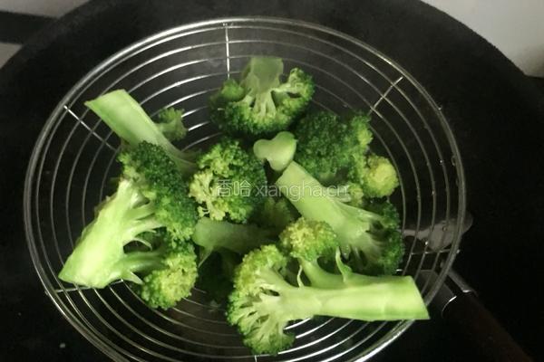 西兰花玉米蛋的做法图解5