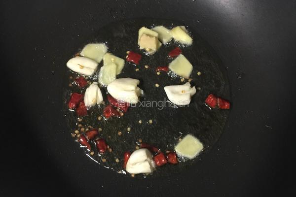 五香腊肉烩南瓜的做法图解7
