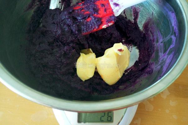 紫薯花式甜面包的做法图解3