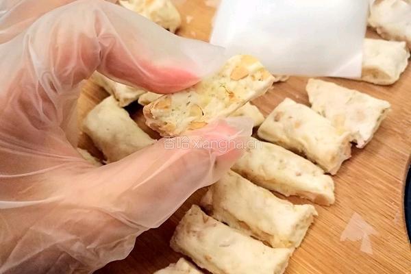 手工牛扎糖的做法图解2
