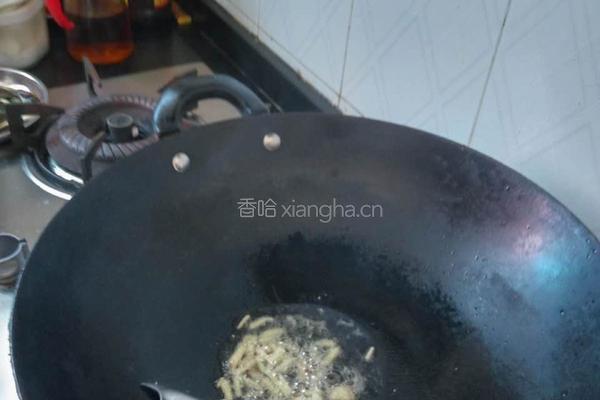 姜葱爆炒牛梅皮的做法图解3