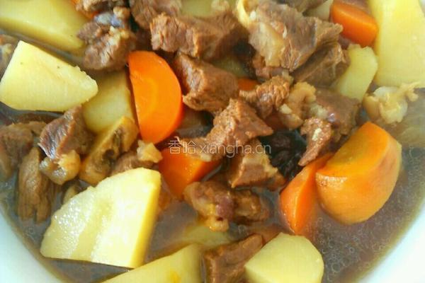 牛肉炖土豆