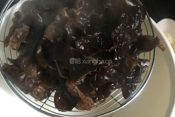 凉拌黑木耳的做法图解5