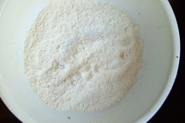鸡蛋灌饼的做法图解1