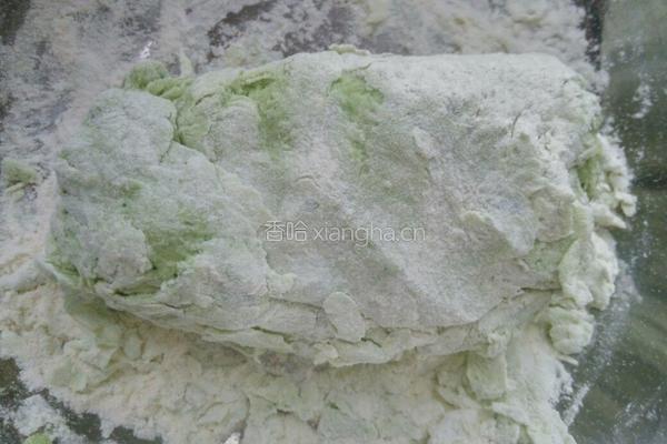 美味的菠菜皮芹菜饺子的做法图解10