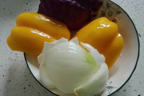 辣炒五彩肉丝的做法图解1
