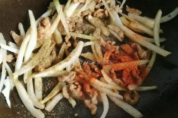 辣炒五彩肉丝的做法图解5