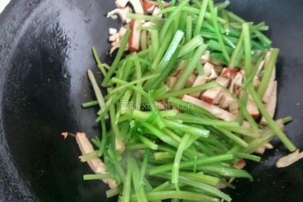 芹香素鸡的做法图解7