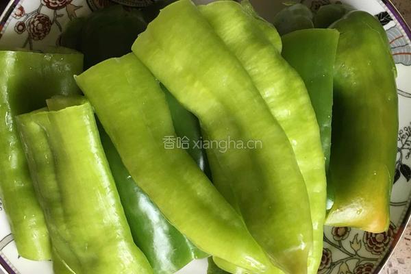虎皮菜椒的做法图解1