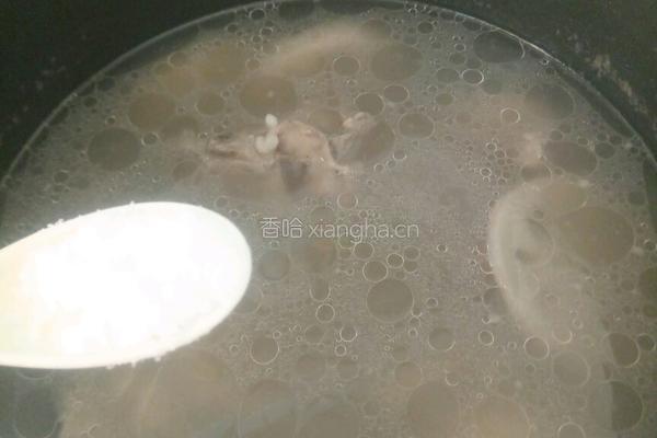莲藕大骨汤的做法图解7