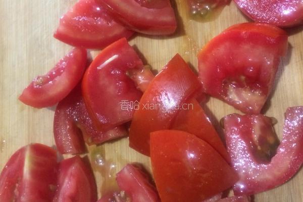 白玉菇猪肝番茄鸡蛋汤的做法图解3