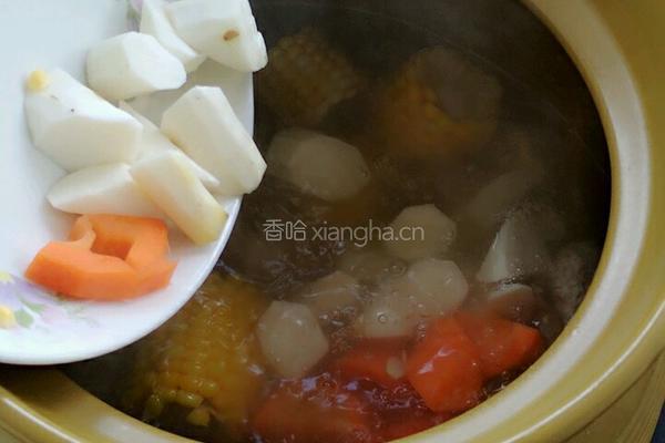 胡萝卜山药排骨汤的做法图解8