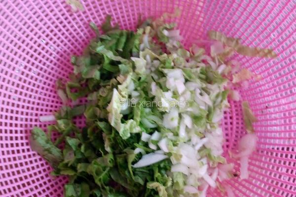 小白菜肉丝面的做法图解2
