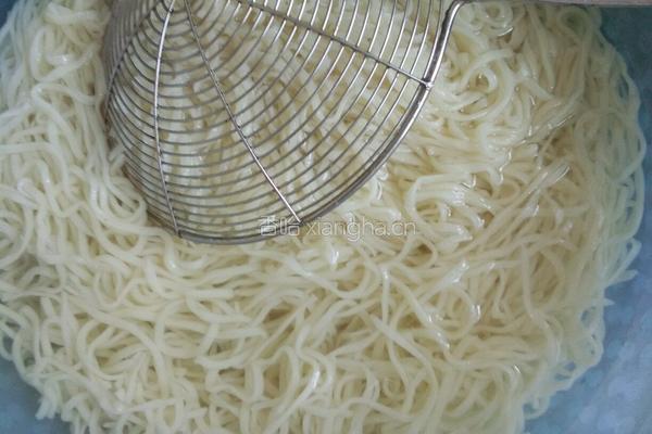 凉拌面的做法图解2