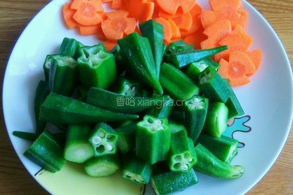秋葵炒肉末的做法图解1