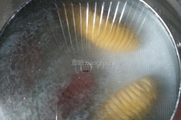 双色橄榄球馒头的做法图解8