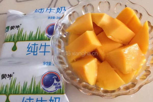 芒果奶昔的做法图解2