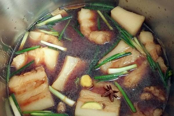 电压锅炖五花肉的做法图解8