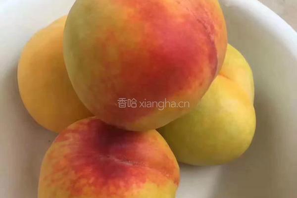 新鲜黄桃果酱的做法图解1