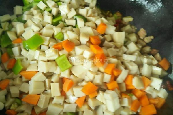 杏鮑茹炒肉丁的做法图解6