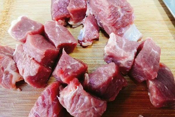 瓜果牛肉粒的做法图解6