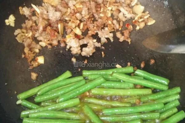 茄子烧豆角的做法图解4