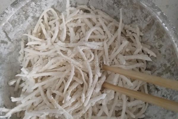 老干妈蛋炒土豆丝的做法图解2